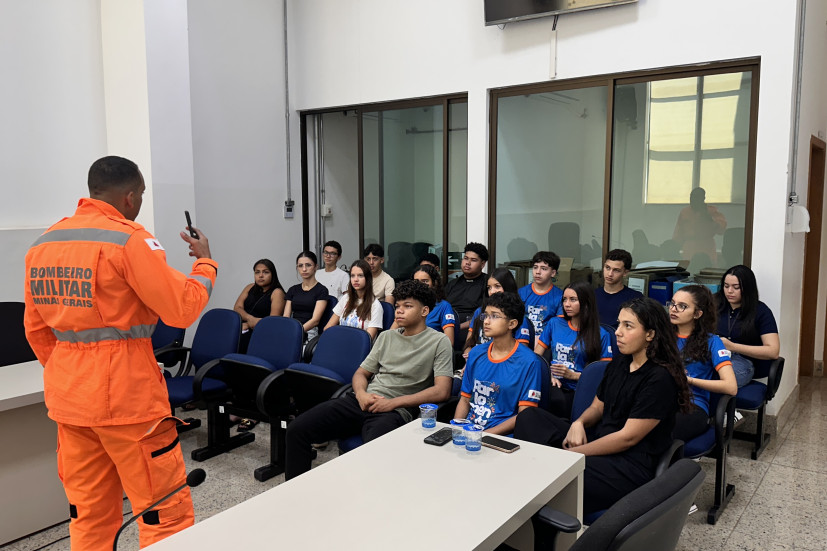 Câmara Municipal promove palestra sobre segurança para Jovens Vereadores