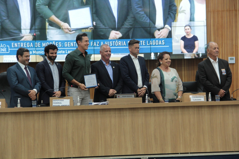 Sessão Solene homenageia personalidades que ajudam a construir a história de Sete Lagoas