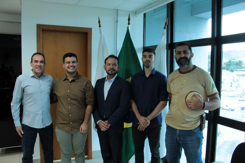 Câmara Municipal de Sete Lagoas empossa mais três novos servidores concursados