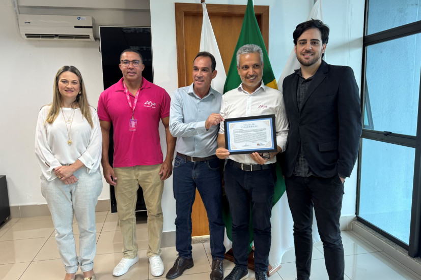 Câmara de Sete Lagoas recebe representantes da Afya e entrega Moção de Congratulação 