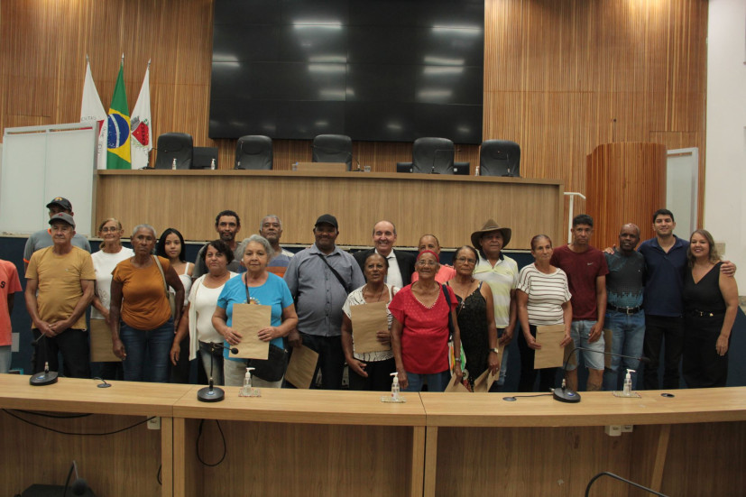 Câmara de Sete Lagoas entrega Moções de Congratulação a produtores de hortas comunitárias 
