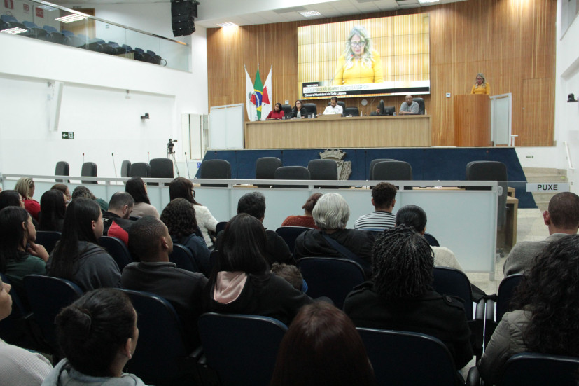 Serventes escolares pedem valorização em Audiência Pública na Câmara de Sete Lagoas